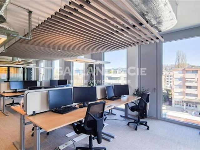 Bureau 1 pièce