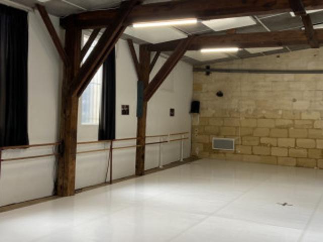 Bureau 33000
