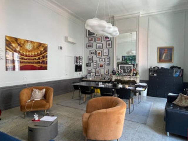 Bureau 34000