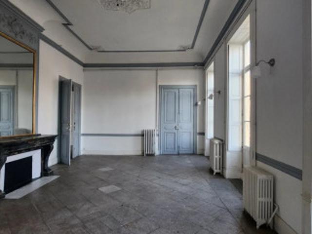 Bureau 34000