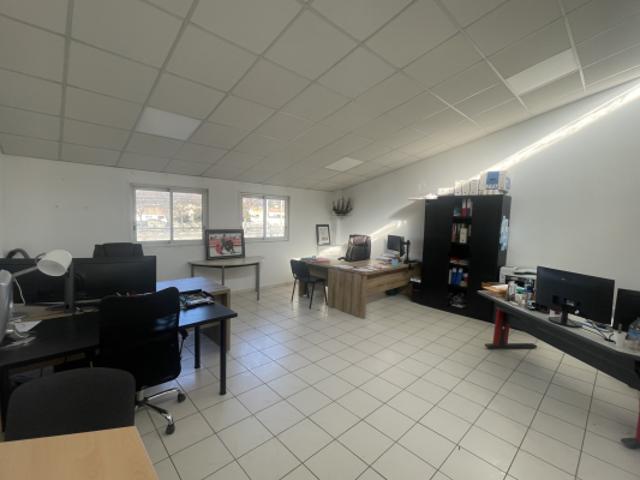 BUREAU 35 M2 À VENDRE NÎMES OUEST