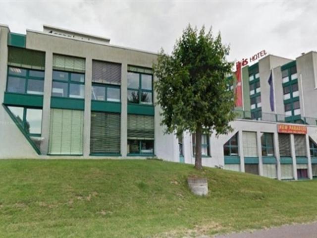 Crissier – Bureau de 149 m² au rez de chaussée, proche du centre et des accès autoroutiers