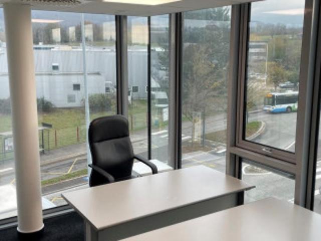 Bureau 74940