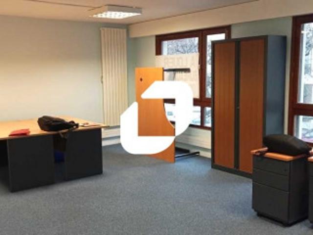 Bureau 78300
