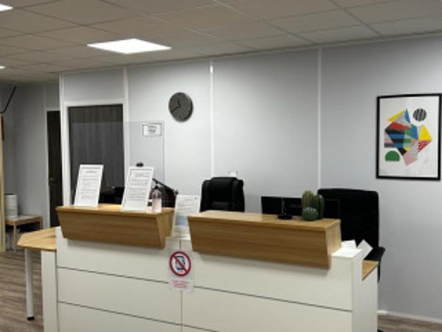 Bureau 87410