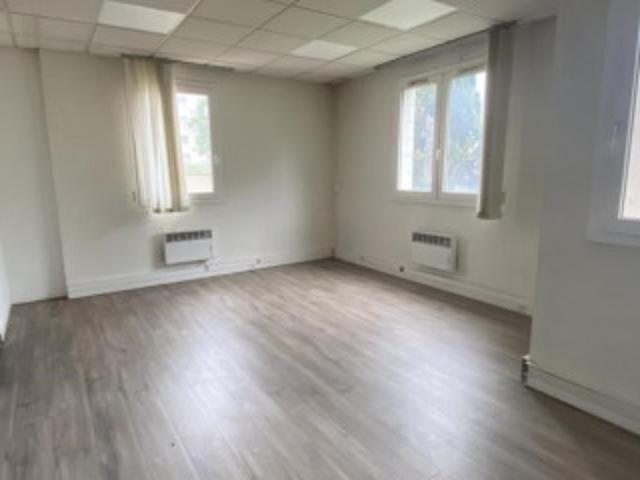 Bureau 95600