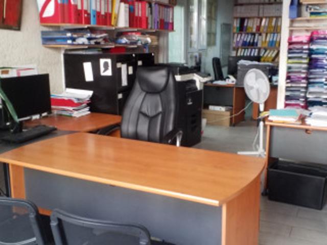 Bureau 95100