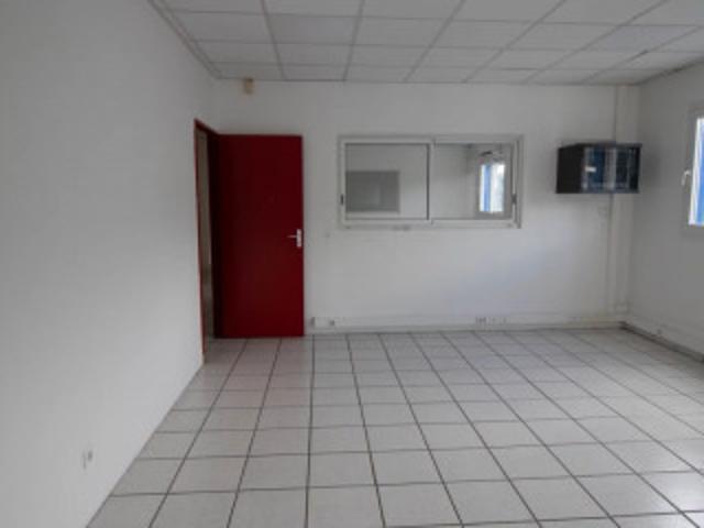 Bureau 97411