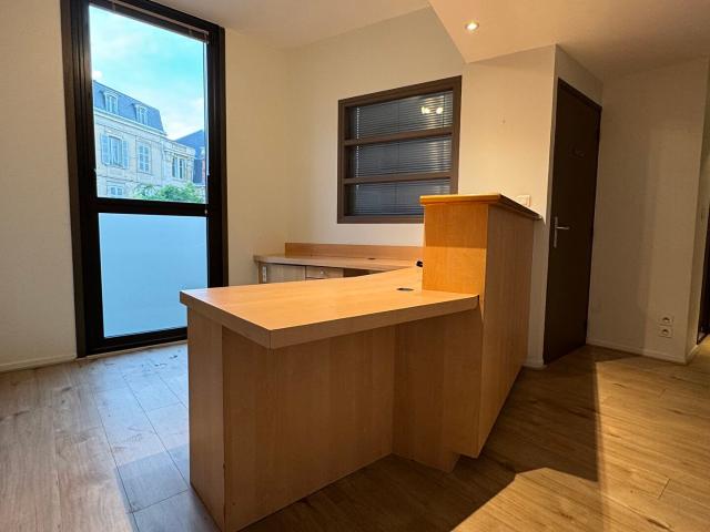 Bureau centre ville de Vichy 140m2 avec parking