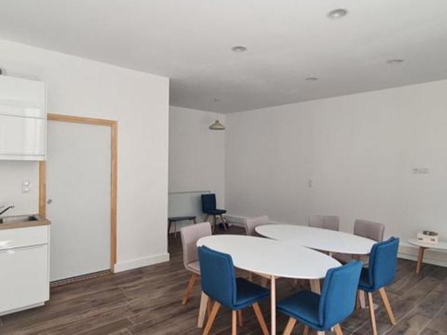 Bureau Clisson La Vallée 1 P. SDE. 40.5 M²