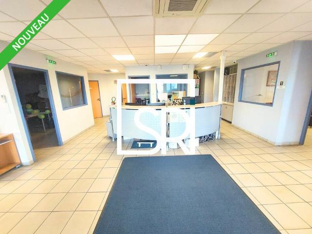 Bâtiment indépendant à vendre Clermont Ferrand Proche gare et autoroutes