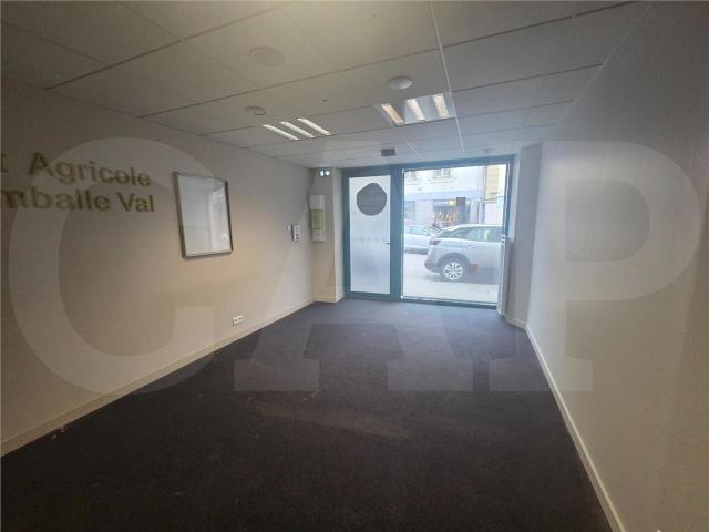 Bureaux à vendre Lamballe centre ville Jardin privatif