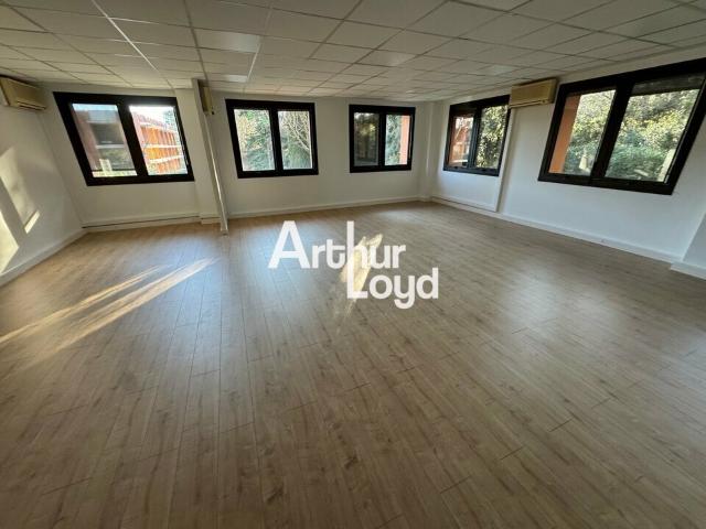 Vente bureaux Sophia Antipolis, proche A8, 3 parkings