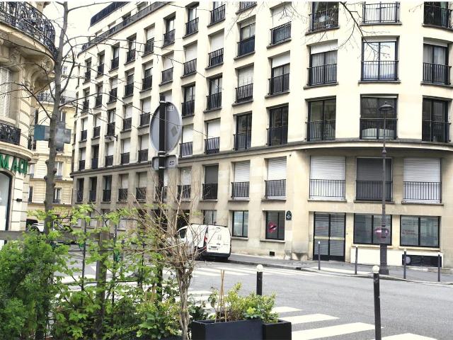 Bureau à vendre Paris 16 Proche Etoile, métro et RER