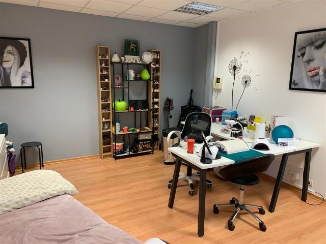 Bureau à proximité du centre ville de Tournai