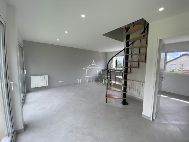 BUREAU AVEC LOGEMENT DE FONCTION F3