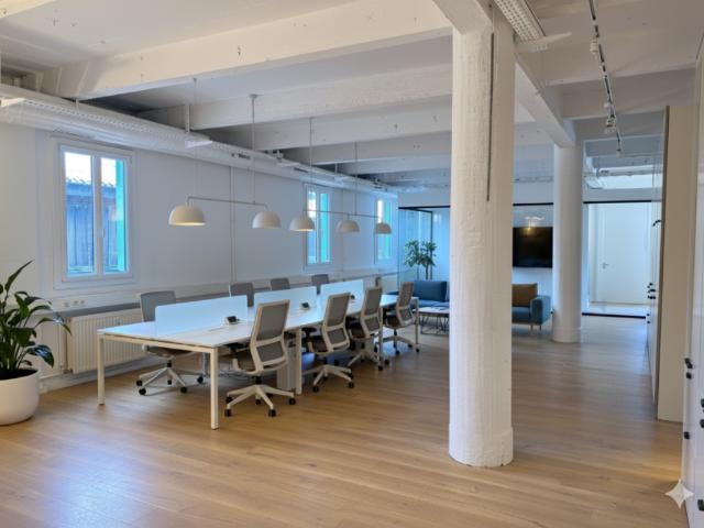 Bureau de 163 m2 dans le Quartier du Flon