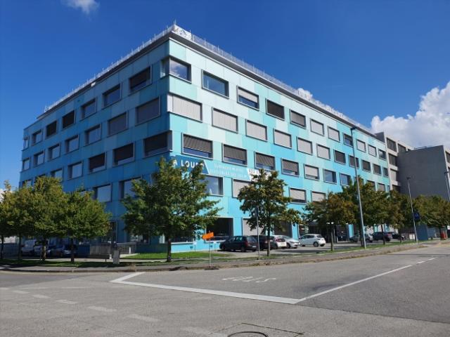 Bureau de 26 m2 avec espaces communs