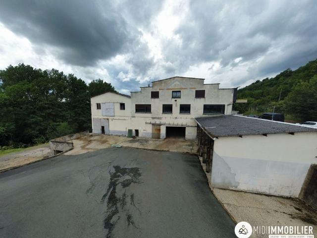 Bureau de prestige de 1000 m2 en location Montdragon, France