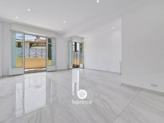 Bureau de prestige de 122 m2 en location Nice, Provence Alpes Côte d'Azur