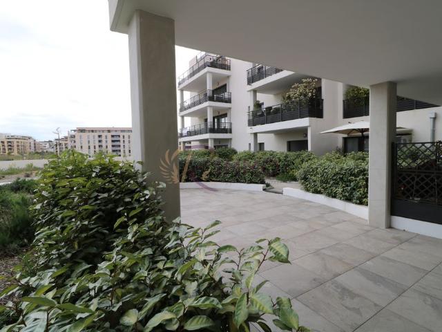 Bureau de prestige de 147 m2 en location La Duranne, France
