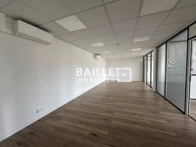 Bureau de prestige de 169 m2 en location Grasse, France