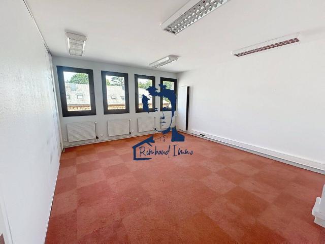 Bureau de prestige de 188 m2 en location Charleville Mézières, Grand Est