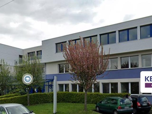 Bureau de prestige de 292 m2 en location Cesson Sévigné, Bretagne
