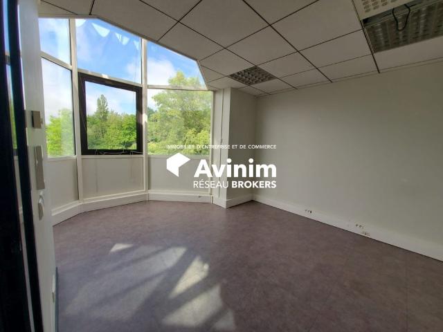 Bureau de prestige de 446 m2 en location Annecy, Auvergne Rhône Alpes