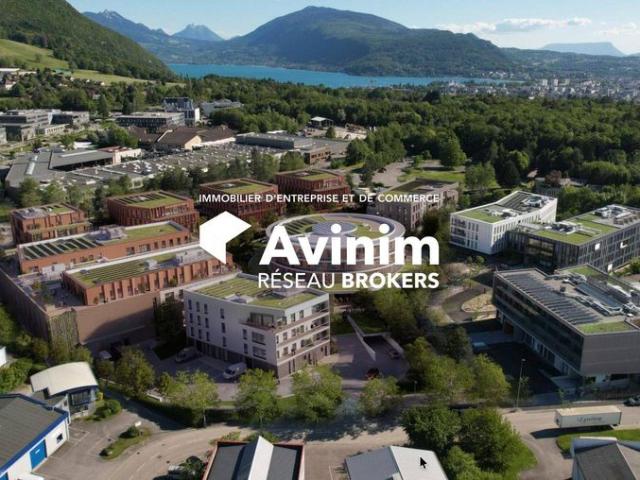 Bureau de prestige de 579 m2 en vente Annecy, France