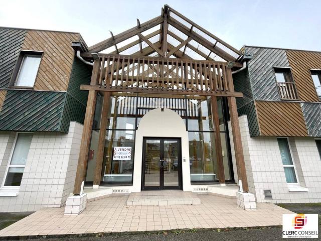 Bureau de prestige de 610 m2 en vente Mont Saint Aignan, France