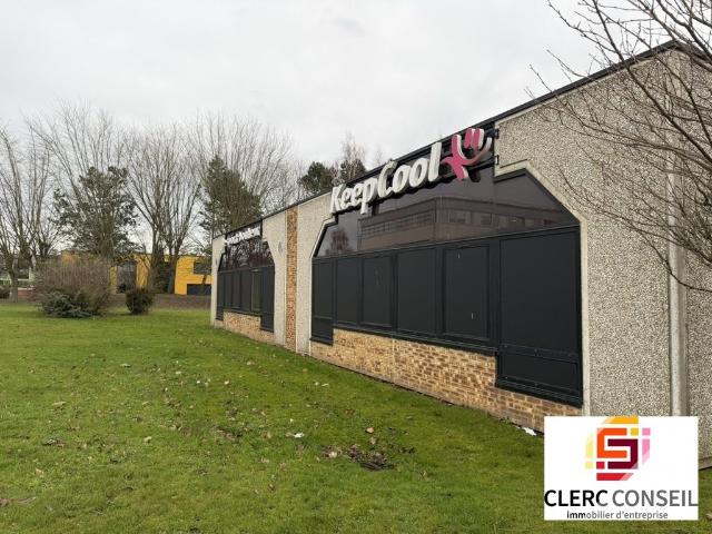 Bureau de prestige de 650 m2 en vente Mont Saint Aignan, Normandie