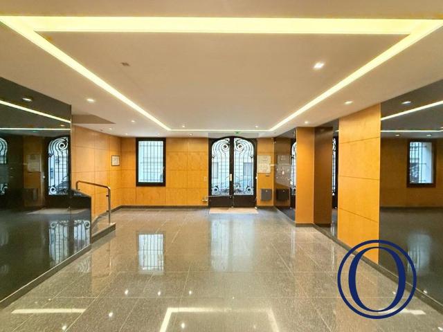 Bureau de prestige de 70 m2 en location La Muette, Auteuil, Porte Dauphine, Paris, Île de France