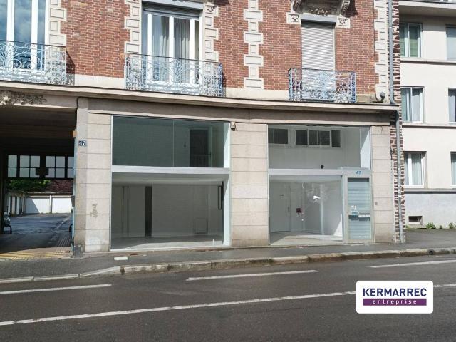 Bureau de prestige de 81 m2 en location Rennes, France