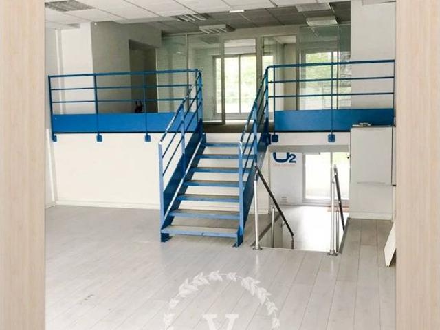 Bureau de prestige en vente, Buttes Chaumont, Villette, Bas Belleville, France