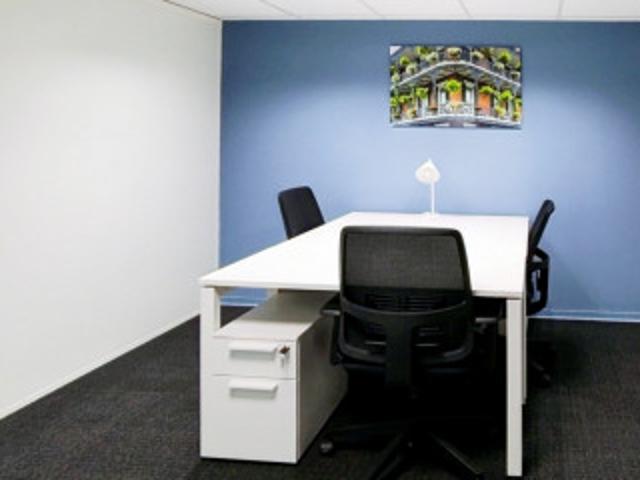 Bureau équipé 13008