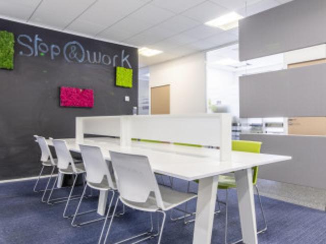 Bureau équipé 37230