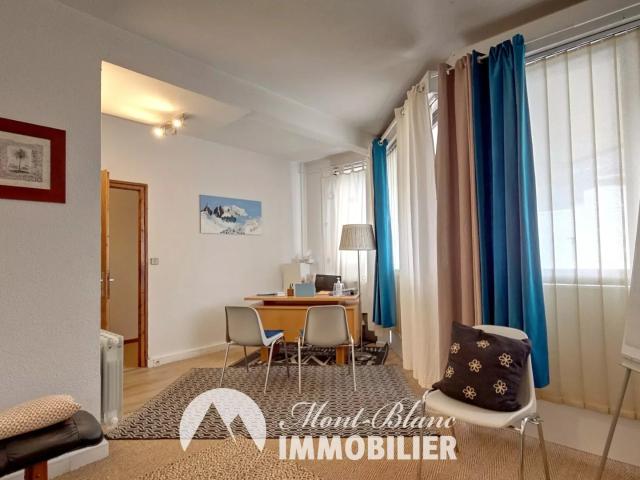 bureau / sallanches / 805 €