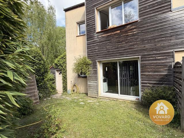 Bureau possible F2 en Rez de jardin en plein centre vill