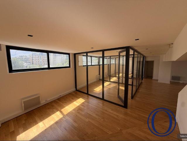 Bureau prestigieux de 112 m2 en location La Muette, Auteuil, Porte Dauphine, Paris, Île de France