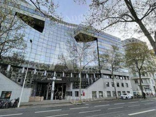 Bureau prestigieux de 1494 m2 en vente Lyon, France