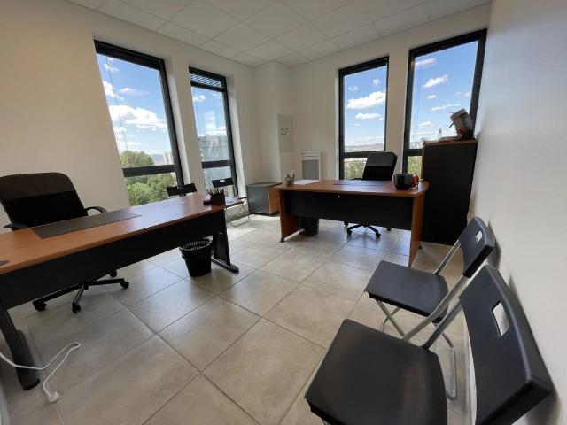 Bureau prestigieux de 15 m2 en location Saint Étienne, France