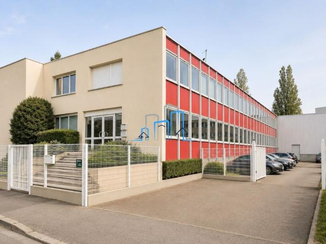 Bureau prestigieux de 180 m2 en location Montreuil, France
