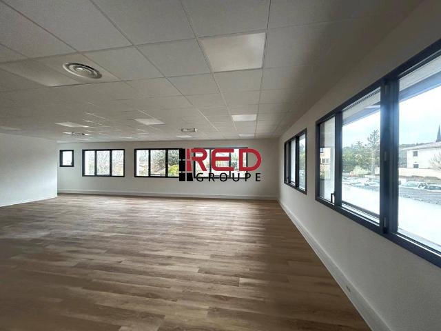 Bureau prestigieux de 200 m2 en vente Éguilles, France