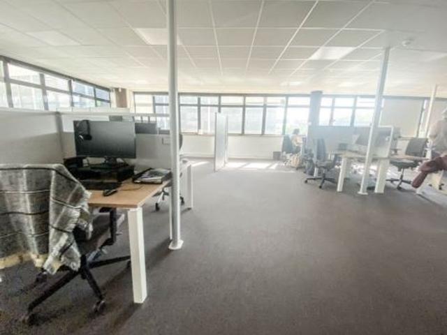 Bureau prestigieux de 202 m2 en location Tassin la Demi Lune, Auvergne Rhône Alpes