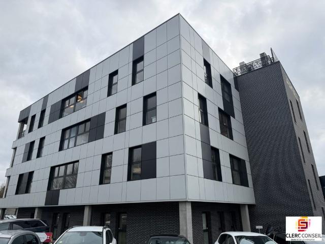 Bureau prestigieux de 228 m2 en vente Mont Saint Aignan, Normandie