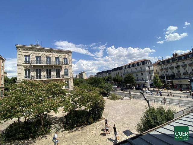 Bureau prestigieux de 235 m2 en location Valence, Auvergne Rhône Alpes