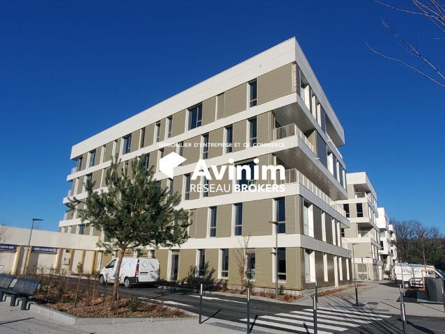 Bureau prestigieux de 250 m2 en location Annecy, France