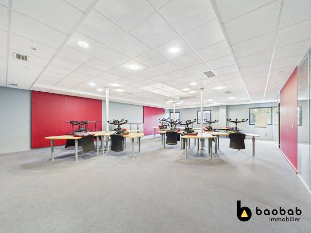 Bureau de prestige de 271 m2 en location Saint Baldoph, Auvergne Rhône Alpes
