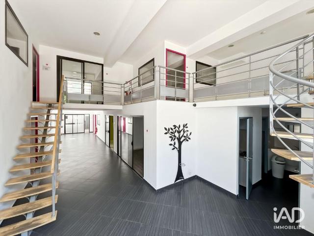 Bureau prestigieux de 320 m2 en location Bagnols sur Cèze, France
